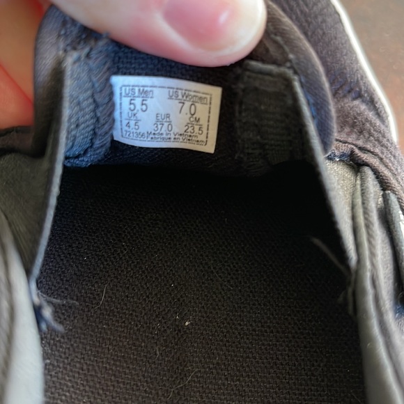 Black Vans. Thick herringbone canvas pattern. - Picture 3 of 5